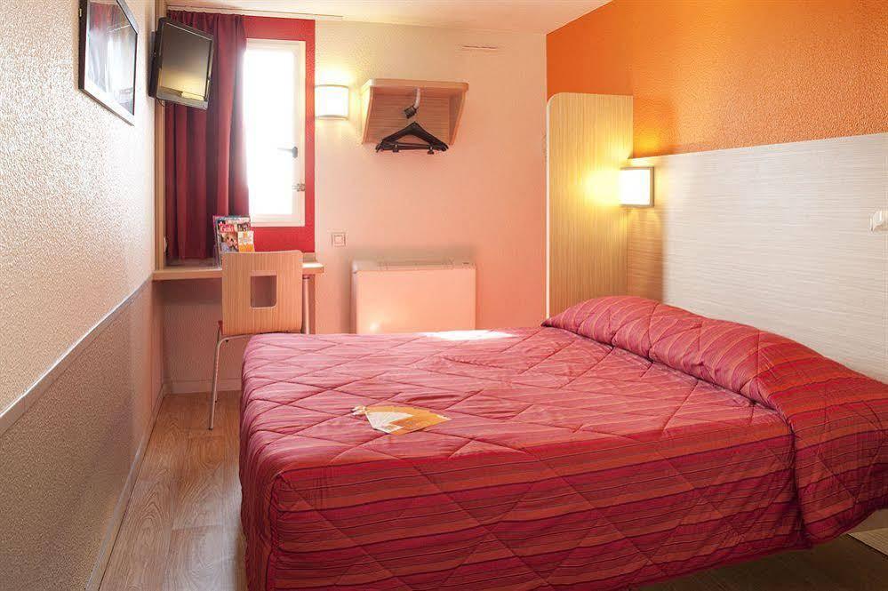 Premiere Classe Paris Ouest - Nanterre - La Defense Extérieur photo
