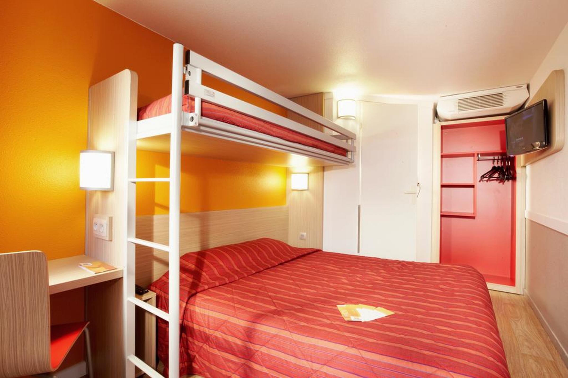 Premiere Classe Paris Ouest - Nanterre - La Defense Extérieur photo