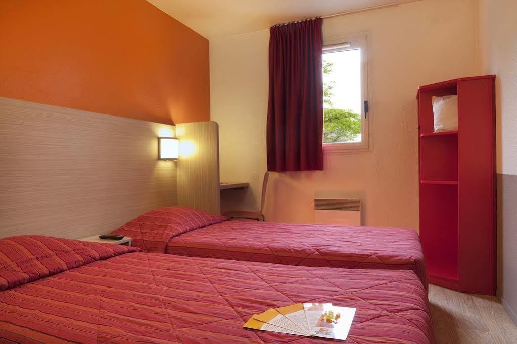 Premiere Classe Paris Ouest - Nanterre - La Defense Extérieur photo