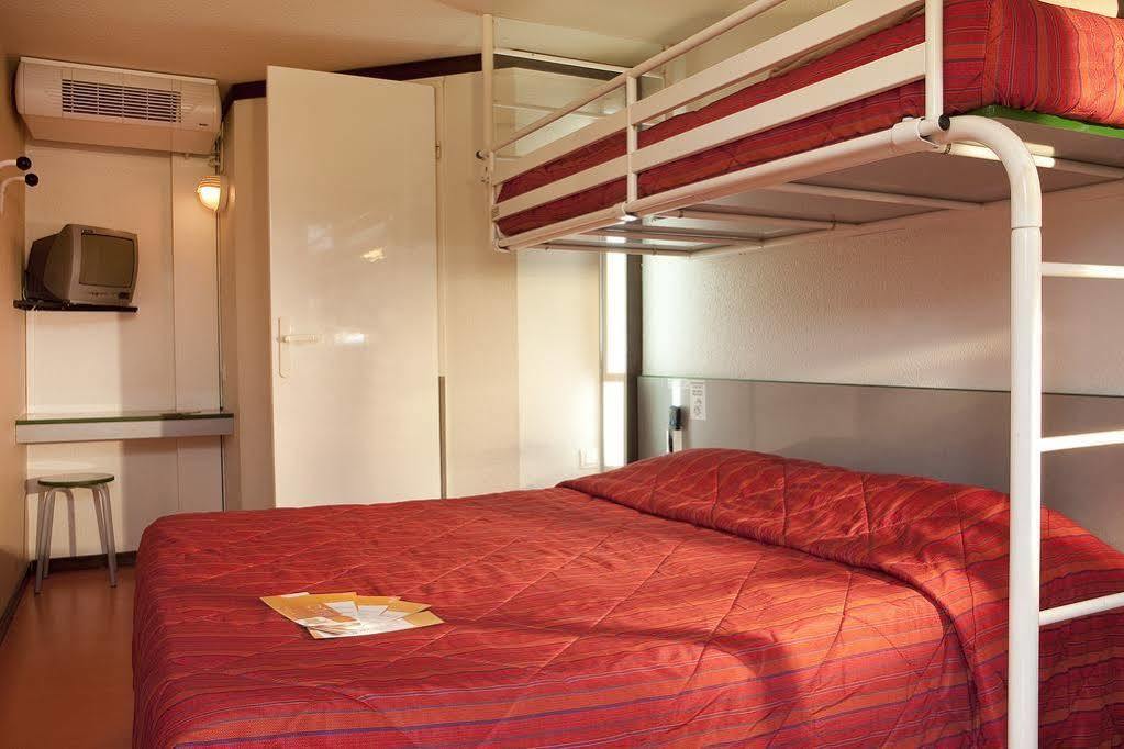 Premiere Classe Paris Ouest - Nanterre - La Defense Extérieur photo